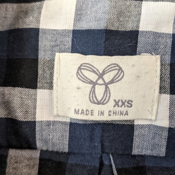 TNA Flannel - Picture 2 of 2